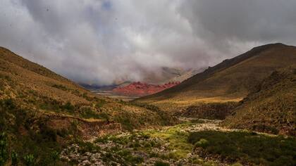 El camino del Inca en la sierra del Famatina inicia en la zona de la Pampa del Ajencal