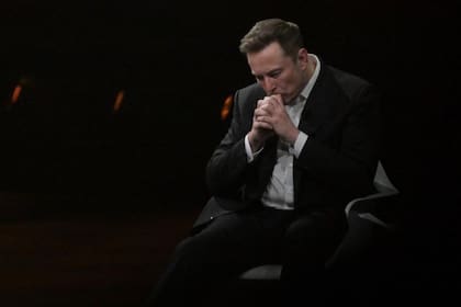 El camino hacia los vehículos autónomos que quiere producir Musk está lleno de dificultades, según los analistas.