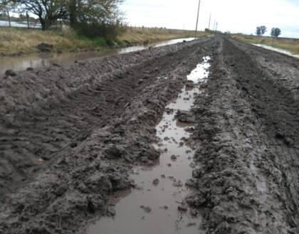 El camino rural que está en medio de la disputa