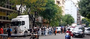 Seguirá preso el chofer al que, por estacionar en doble fila, le descubrieron una carga oculta