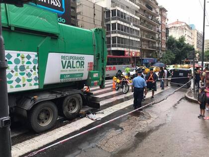 El camión de basura protagonista del accidente. Fuente: El Doce.
