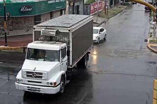 Robaron otro camión con carne en el conurbano, denuncian que hay una zona liberada y los delincuentes ya se hicieron de US$350.000