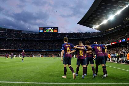 El Camp Nou vivió una fiesta con la goleada de Barcelona sobre Real Madrid