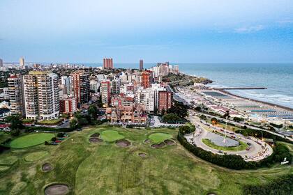 El campo de Mar del Plata Golf Club, es uno de los más exclusivos del país por sus increíbles vistas.