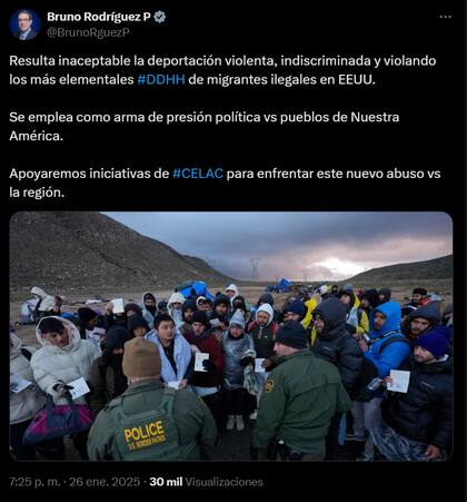 El canciller cubano, Bruno Rodríguez, escribió un critico mensaje sobre la deportación masiva de la administración de Trump