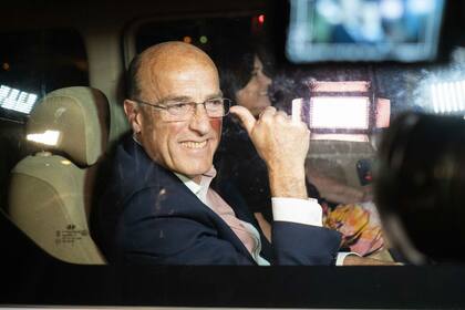 El candidato oficialista Daniel Martínez