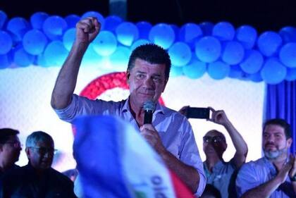 El candidato opositor Efraín Alegre busca por tercera vez romper la hegemonía colorada en el gobierno paraguayo.
