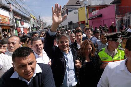 El candidato presidencial ecuatoriano, Guillermo Lasso, durante su campaña en 2017