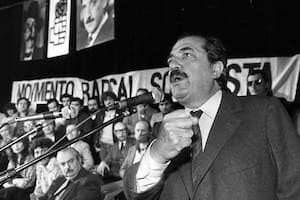 Cómo se gestó el acto que desafió a la dictadura y proyectó a Alfonsín como un símbolo de la democracia recuperada
