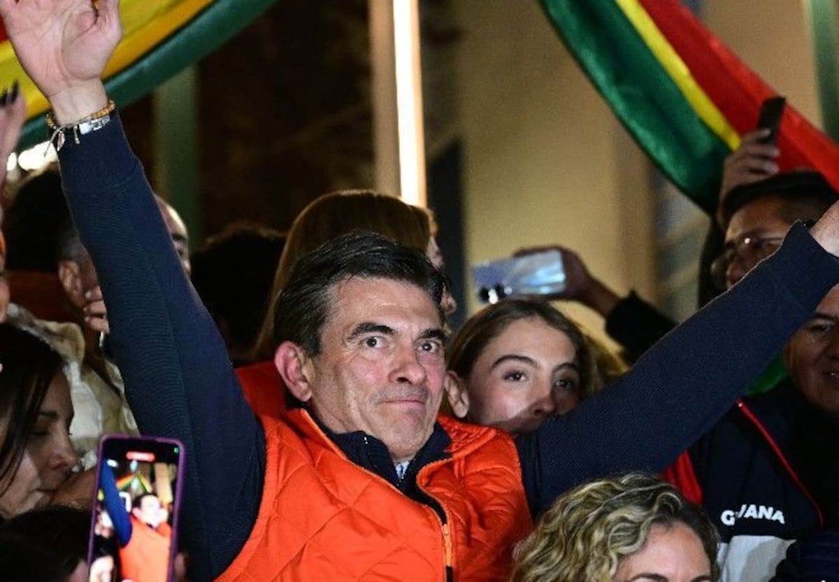 el-candidato-rodrigo-paz-festeja-la-victoria-en-G63EQKILCJHPRPX4EB6CFMV6HQ