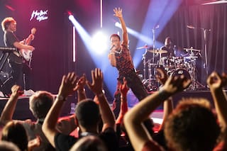 El cantante D4vd es "objetivo" en pesquisa por muerte de adolescente hallada en auto en Hollywood