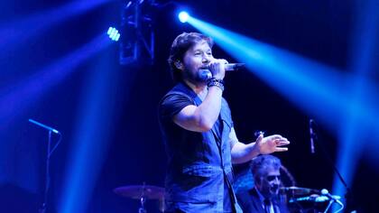 El cantante inició su serie de shows