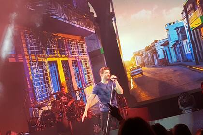 El cantante malagueño hizo bailar al Luna Park