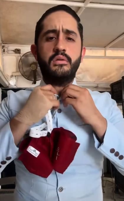 El cantante originario de Mazatlán (Sinaloa) contó que no esperaba que le preguntaran directamente sobre los narcocorridos