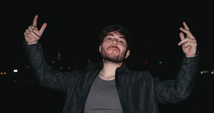 El cantante se habría visto obligado a dejar el país para evitar conflictos con la autoridad. Instagram: @titodoublep