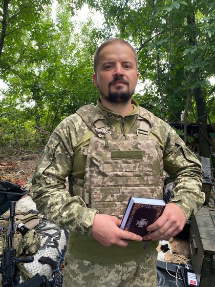 El capellán Evgeny Vorona