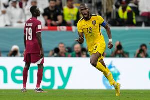 El offside “raro”, los goles del killer de Ecuador ante Qatar y el festejo de Alfaro