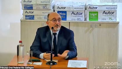 El capitán de Navío Gabriel Eduardo Attis