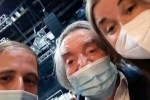 El capocómico compartió a través de las redes sociales el momento en el que lo inocularon. Qué dijo de la organización en el Luna Park