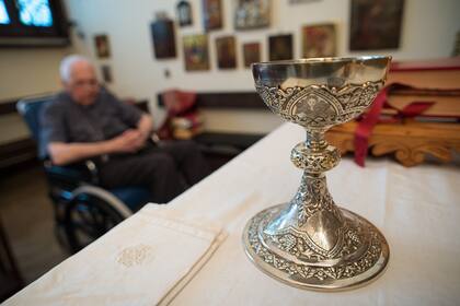 El cardenal, en misa