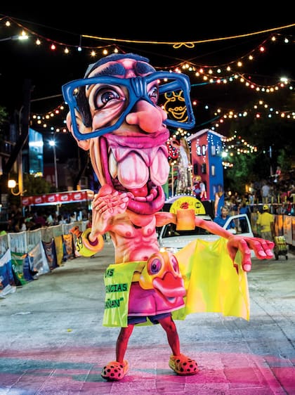 El carnaval artesanal es una creción propia de la ciudad de Lincoln