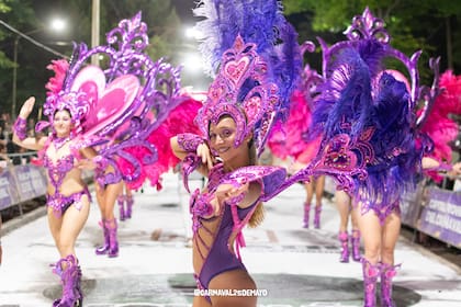 El Carnaval de 25 de Mayo se realiza en el corsódromo de la ciudad todos los sábados desde el 10 de enero