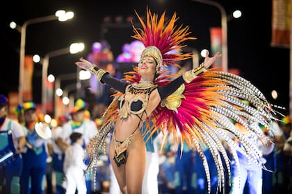 El carnaval de Concordia nació en 1895 y es considerado "el más pasional de la Argentina".