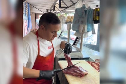 El carnicero popular en TikTok da a conocer diversos tips para tener en cuenta a la hora de comprar carne (Captura video)