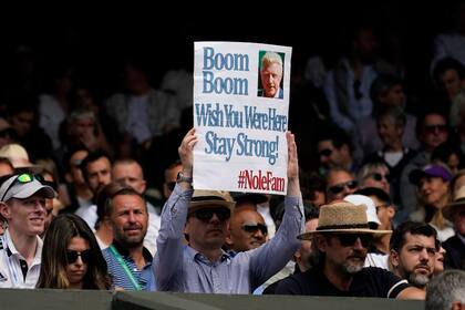El cartel de apoyo a Becker en el último torneo de Wimbledon, mientras el alemán permanecía preso


