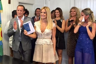 Insaurralde dijo que su enriquecimiento y sus viajes se explican por los ingresos de Jesica Cirio