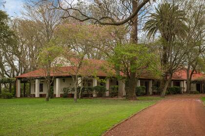 El casco de la estancia, una emblemática de la región, data de 1986.