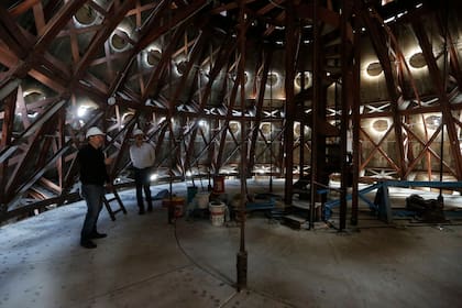 El casquete de la cúpula, en plena restauración.