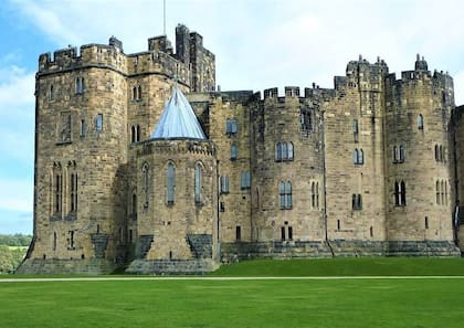 El castillo de Alnwyck es el lugar donde vive la duquesa de Northumberland y el escenario de algunas películas como Harry Potter o Robin Hood