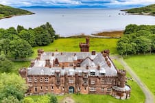 Este castillo europeo “congelado en el tiempo” que se vende por más de US$1 millón