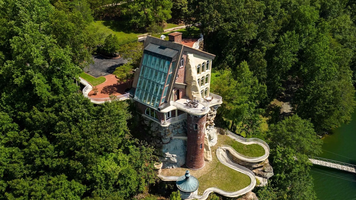 Descubre la fascinante historia del castillo único que se vende por casi US$4 millones en un lugar inesperado Descubre la fascinante historia del castillo único que se vende por casi US$4 millones en un lugar inesperado