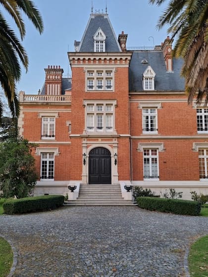 El castillo es el casco del barrio privado