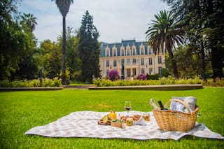 El castillo francés que se construyó en un terreno desértico: “Si lo logro, le vendo mi alma al diablo”