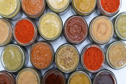 El catálogo de aderezos tiene 18 variantes gourmet.