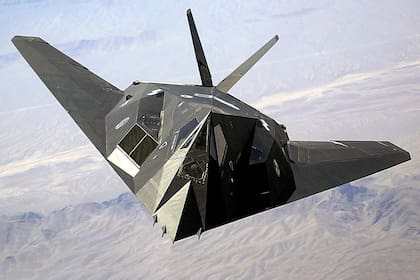 El caza furtivo F-117 Nighthawk tuvo su bautismo de fuego en la Operación Causa Justa
