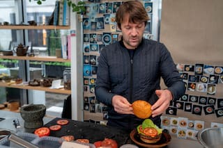 El célebre chef René Redzepi renuncia al icónico restaurante Noma tras acusaciones de abuso