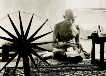 El célebre retrato a Gandhi antes de que fuera asesinado