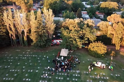 Despiden los restos de Diego Maradona en el Jardín de Bella Vista