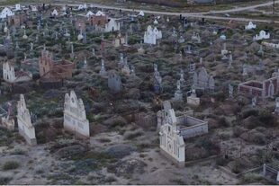 El cementerio de Sary-Kamysh es considerado el más interesante del mundo para visitar