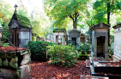 Morrison está en el cementerio Père - Lachaise de París. 