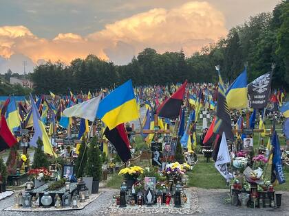 El cementerio y memorial de guerra de Lviv, también llamado Campos de Marte, en Lychakiv.
