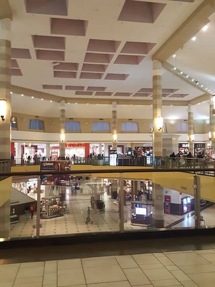 El centro comercial CIelo Vista cuenta con más de 140 tiendas en su interior