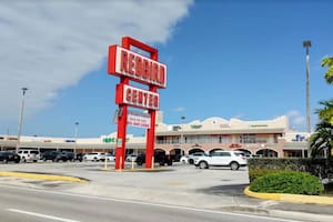 Red Bird Shopping Center: el centro comercial de Miami que se vendió por 62 millones de dólares