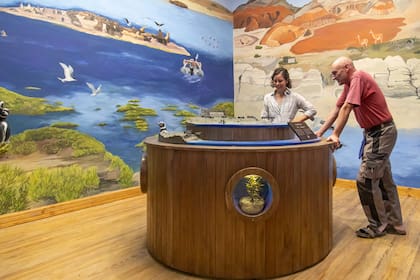 El Centro de Interpretación Casa de Piedra se sitúa en el ex casco de de la estancia La Ibérica.