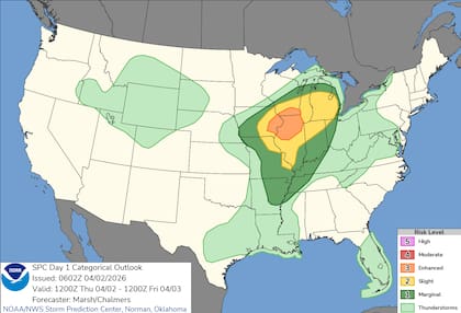 El Centro de Predicción de Tormentas (SPC) activó un Riesgo Mejorado para el este de Iowa, norte de Illinois y el sur de Wisconsin, ante la alta probabilidad de fenómenos destructivos durante la tarde