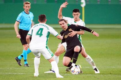 Barcelona cosechó su cuarto triunfo seguido en la Liga y se ubica tercero en la tabla de posiciones